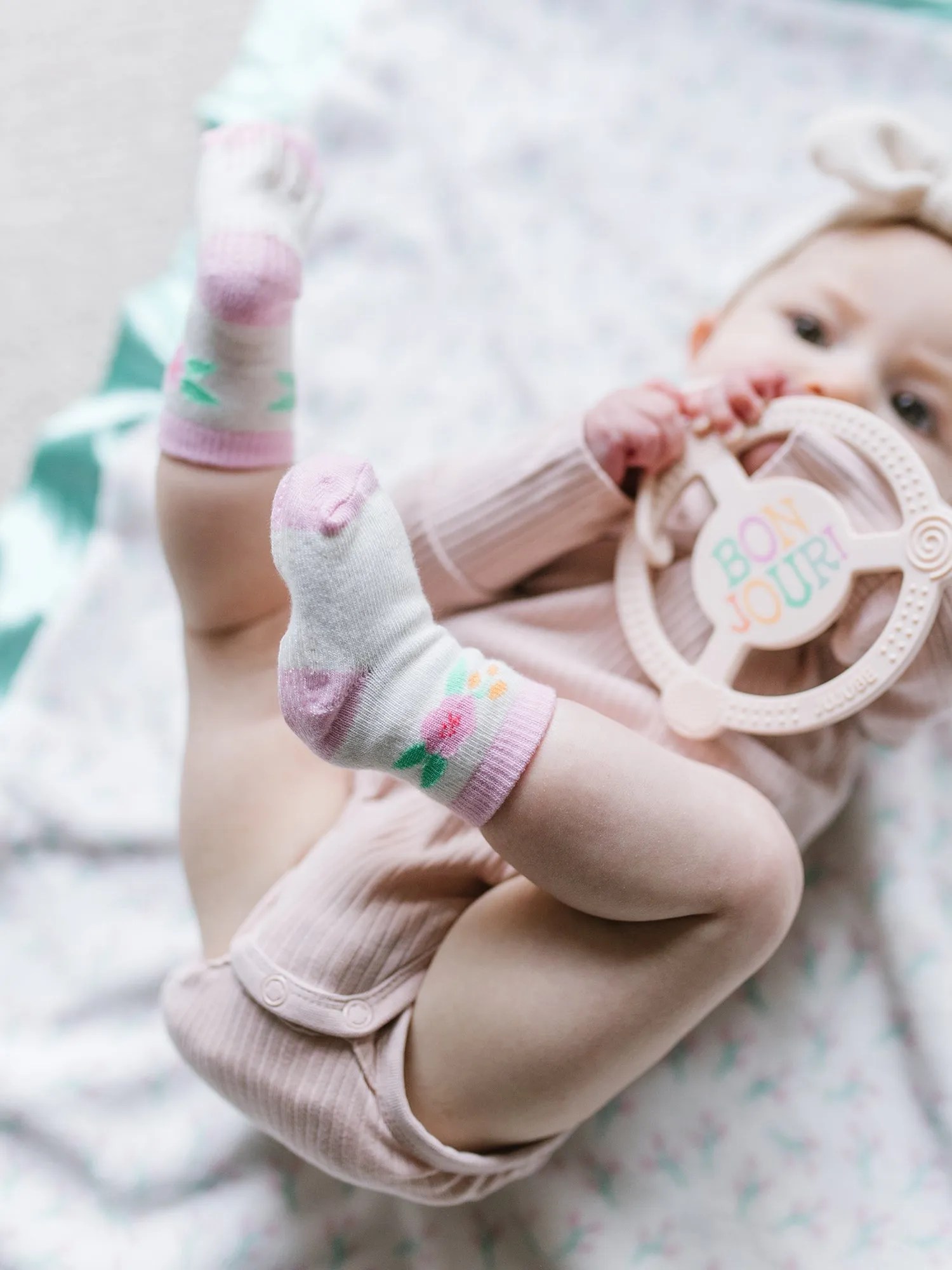 Silicone Teether Ring & Detachable Clip - Bonjour Bébé