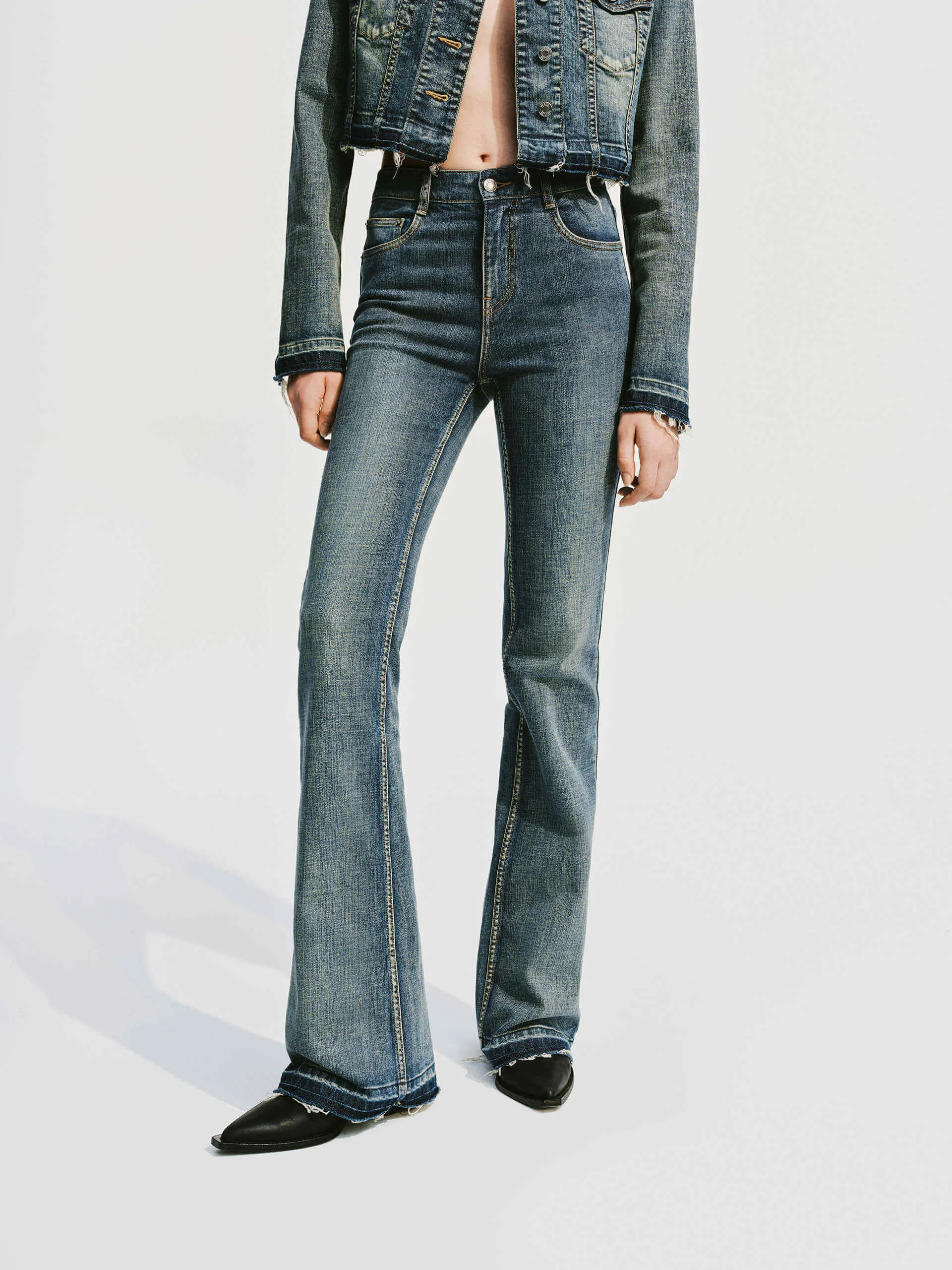 Straight Leg Vintage Jeans